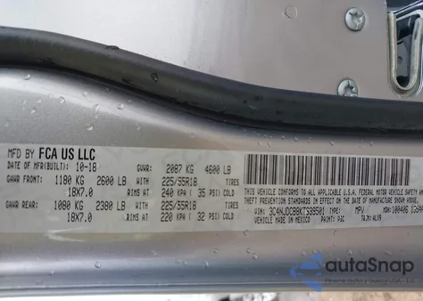 2019 Jeep Compass Limited 4X4 z USA, uszkodzony, nr VIN 3C4NJDCB8KT639501